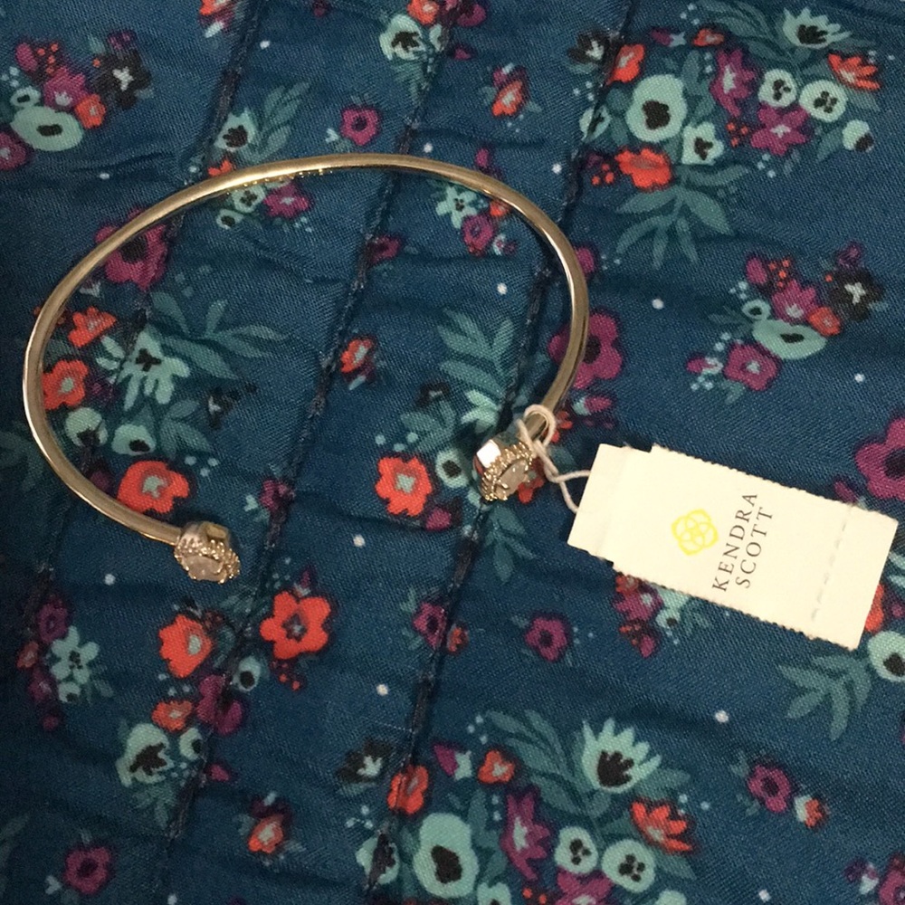 Kendra Scott bracelet